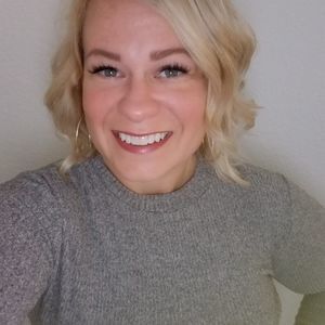 Meet your Posher, Renee